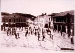 02.01.01.02. Plaza del Palenque con el Pósito y el Teatro Principal a finales del siglo XIX. Foto de García Ayola.