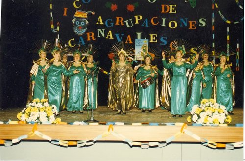 18.03.221. Murgas.  La Revista, Agrupación de Carnaval.1998. (Medina).