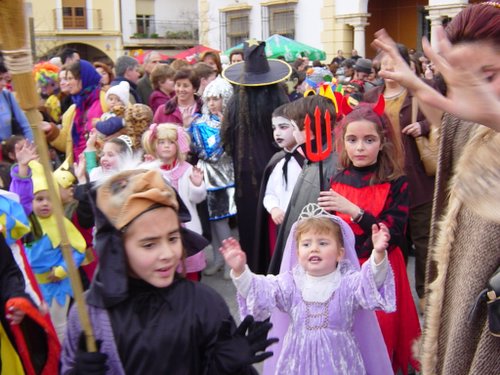 18.03.01.21. Carnaval infantil. 2003.