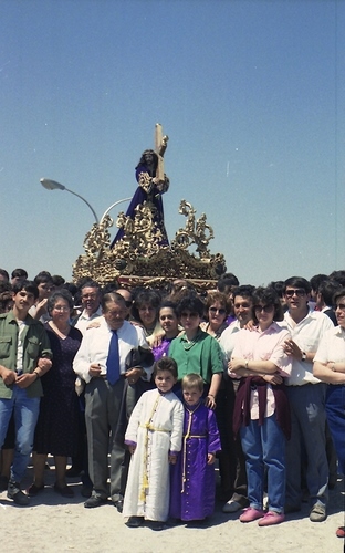 30.08.069. Nazareno. Semana Santa. Priego, 1987. (Foto, Arroyo Luna).