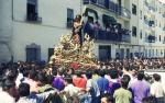 30.08.077. Nazareno. Semana Santa. Priego, 1989. (Foto, Arroyo Luna).