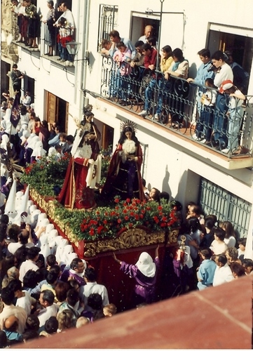30.08.103. Nazareno. Semana Santa. Priego, 1993. (Foto, Arroyo Luna).