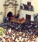 30.08.104. Nazareno. Semana Santa. Priego, 1993. (Foto, Arroyo Luna).