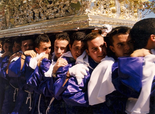 30.08.219. Nazareno. Semana Santa. Priego. 2000. (Foto, Arroyo Luna).