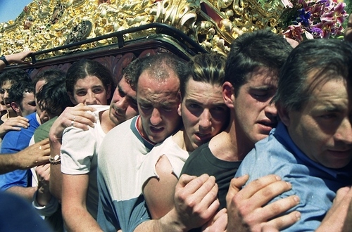 30.08.233. Nazareno. Semana Santa. Priego, 2000. (Foto, Arroyo Luna).