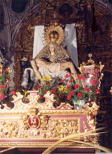 30.09.007. Angustias. Semana Santa. Priego, 1990. (Foto, Arroyo Luna).