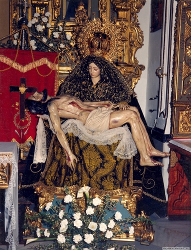 30.09.008. Angustias. Semana Santa. Priego, 1990. (Foto, Arroyo Luna).