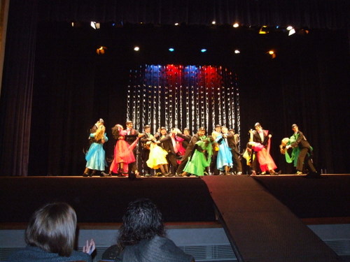 18.08.03.03. Bailando con lobas, de Écija. 2007.