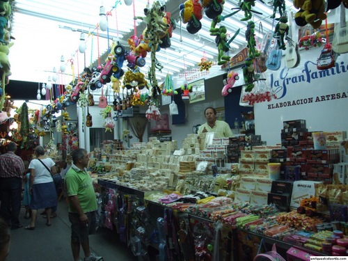 18.09.055. Feria Real. Puestos y tenderetes. Priego, 2007.