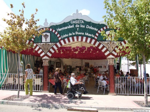 18.09.133. Feria Real. Ambiente en las casetas. Priego, 2007.