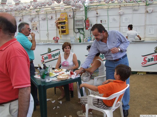 18.09.154. Feria Real. Ambiente en las casetas. Priego, 2007.