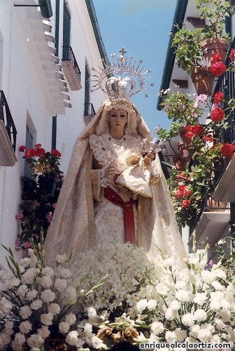 30.12.01.15. Caridad. Mayo, 1997. Priego. Foto, Arroyo Luna.