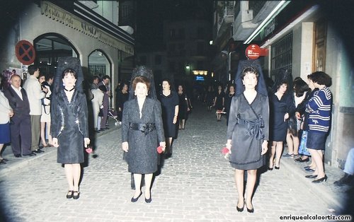 30.12.02.16. Columna. Fiestas de Mayo, 1994. Priego. Foto, Arroyo Luna.