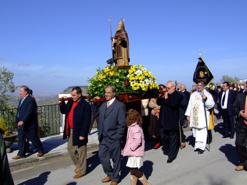 27.02.044. San Antón. Castil de Campos. Priego, enero 2008.