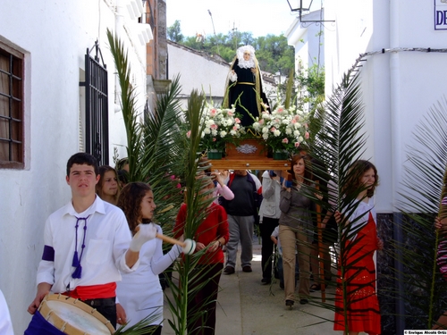 27.04.57. Zamoranos. Priego. Virgen Niña el domingo de Ramos, 2008.