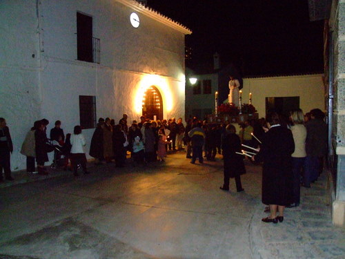 27.06.38. Vía Crucis con el Nazareno. Zamoranos, Priego. Jueves Santo, 2008.