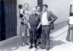 00.03.33. La abuela de Paulino Muñoz, su madre y su tía.