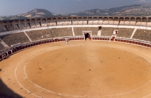 13.08.24. Plaza de toros. 1992. (M. Osuna).