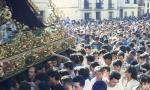 30.08.079. Nazareno. Semana Santa. Priego, 1989. (Foto, Arroyo Luna).