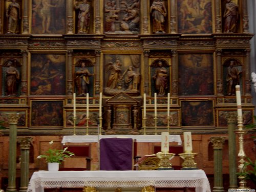 12.02.175. Iglesia de la Asunción. Priego. 2006.