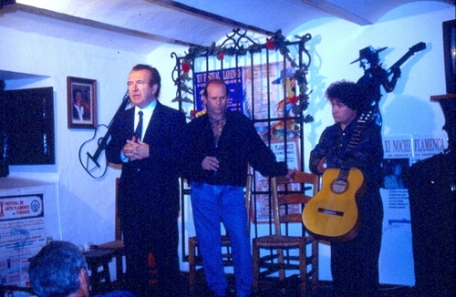 1592.161092. A. Gómez, R. Ordóñez y Calderito en la P. Flamenca.