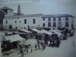 02.03.02.01. Plaza del Mercado, actual Paseíllo. (Foto, García Ayola hacia el año 1884.