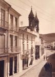 02.06.11. Carrera de las Monjas con las torres de la iglesia de las Mercedes, por la década de los años treinta.