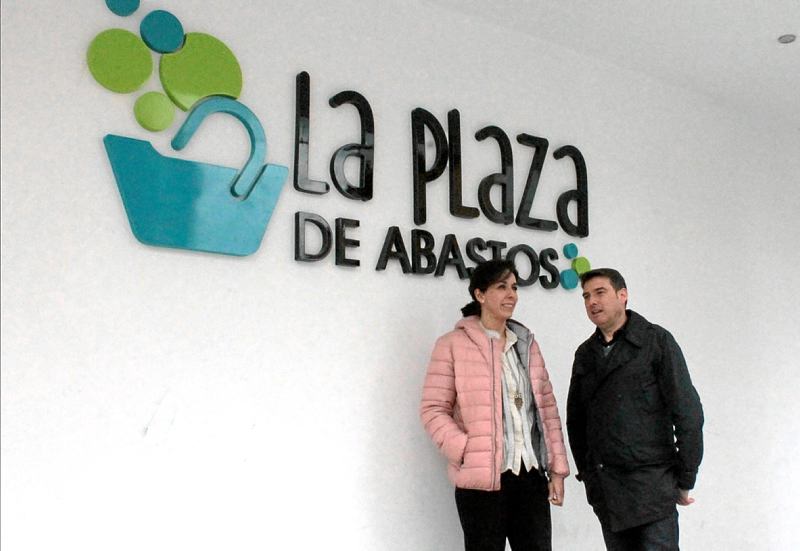 Se inaugura la Plaza de Abastos