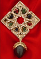 Unas de las joyas expuestas de la colección Elio Benhayer.