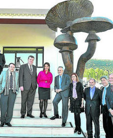El presidente de la Junta inaugura el JardÃn Micológico de Priego